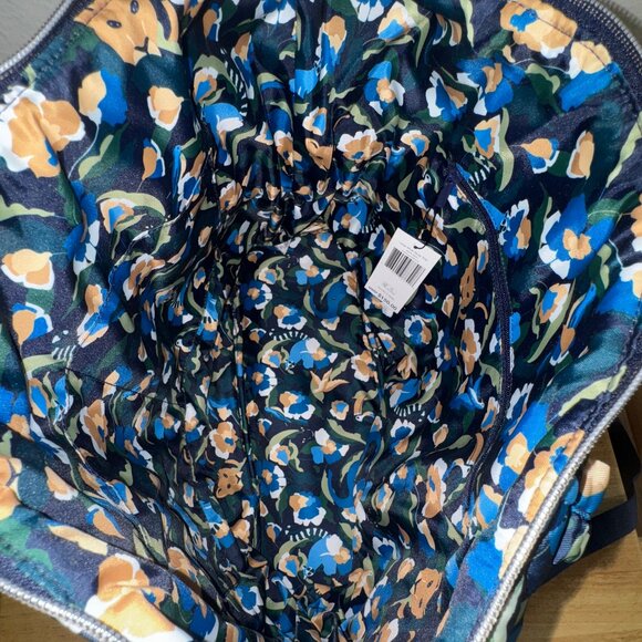 Vera Bradley Large Multi-Strap Tote in Performance Twill Immersed Blooms NWT - Picture 11 of 13